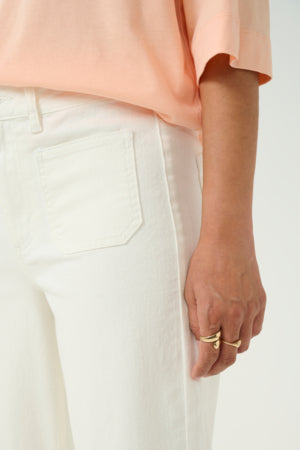 Farkut Karla luonnonvalkoinen-Housut/Farkut-Kaffe-Lahja ja sisustus Pussukka Katariina Home Oy