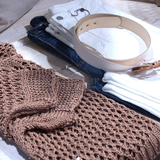 Neule Fall luonnonvalkoinen-Neuleet/Neuletakit-Peura Collection-Lahja ja sisustus Pussukka Katariina Home Oy