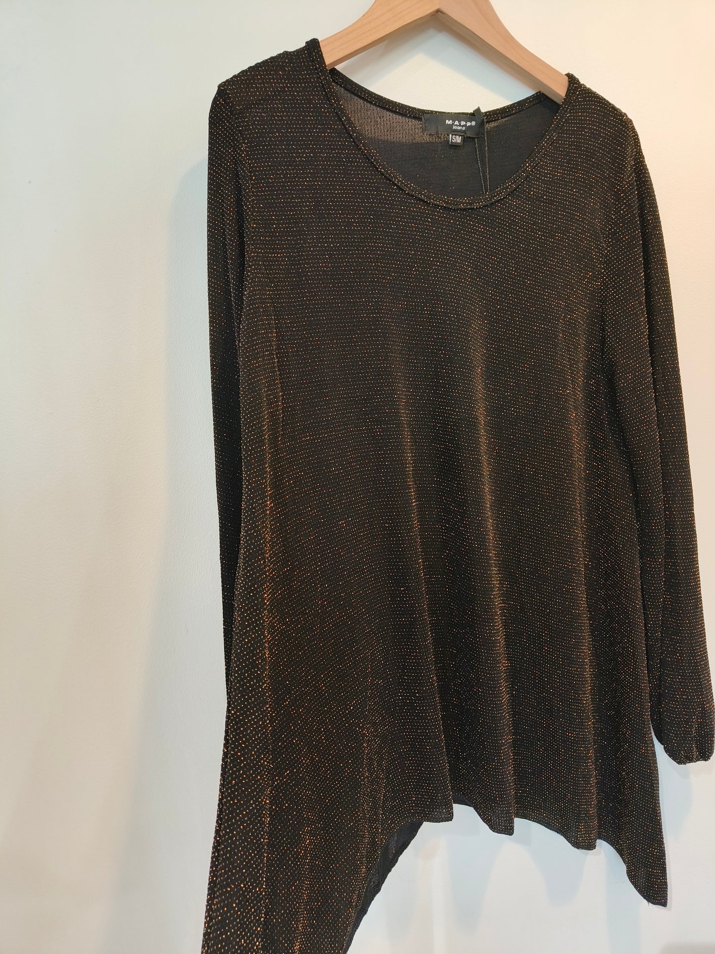 Housut+Pusero Sparkling musta/kulta-Puserot-Marc Lauge-Lahja ja sisustus Pussukka Katariina Home Oy