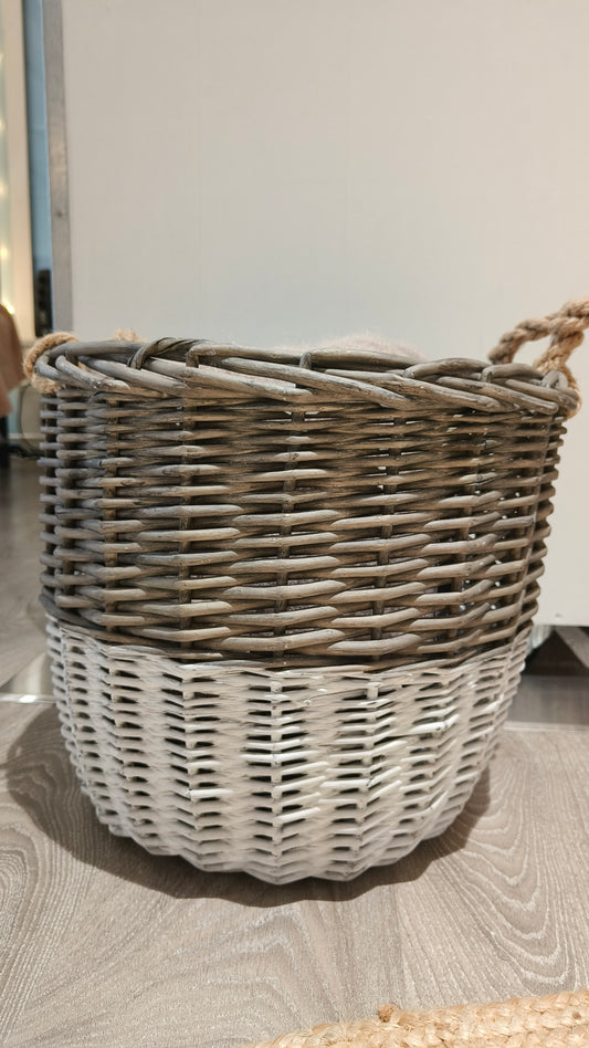 Kori pyöreä harmaa/valkoinen-Korit-Amanda B-Lahja ja sisustus Pussukka Katariina Home Oy