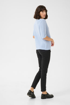 Neule Ary eri värejä-Neuleet/Neuletakit-Kaffe-Lahja ja sisustus Pussukka Katariina Home Oy