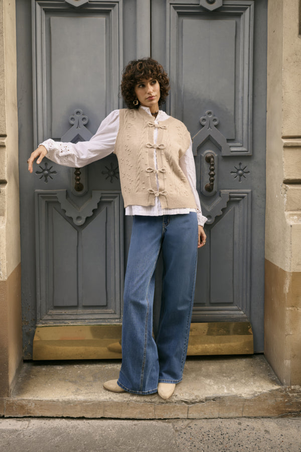 Neuleliivi Samira beige-Neuleet/Neuletakit-Cream Clothing-Lahja ja sisustus Pussukka Katariina Home Oy