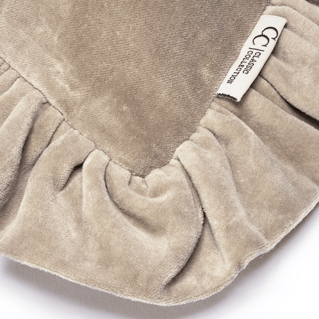 Samettityynynpäällinen Frilla eri värejä-Tyynynpäällinen-Classic Collection-Lahja ja sisustus Pussukka Katariina Home Oy