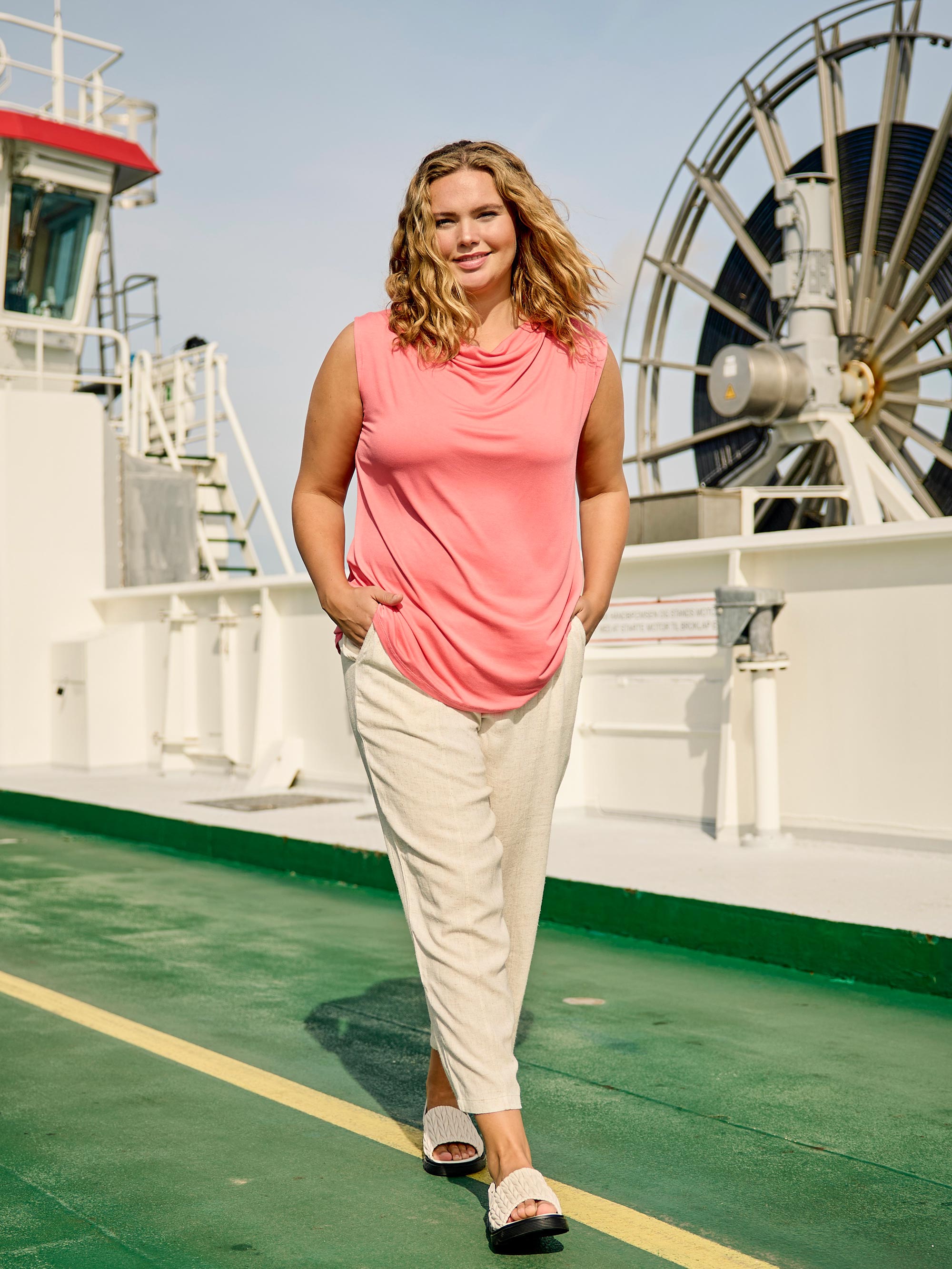 Housut Lia sand-Housut/Farkut-Zoey-Lahja ja sisustus Pussukka Katariina Home Oy