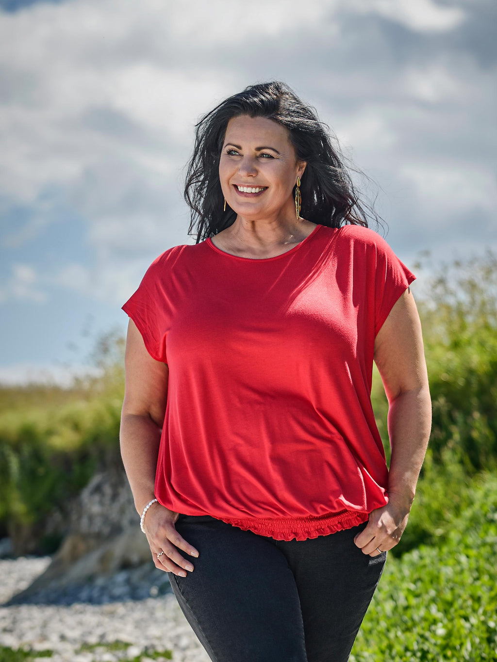 T-Paita Iris punainen-T-Paidat-Zoey-Lahja ja sisustus Pussukka Katariina Home Oy