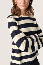 Neule Lidya sini-valkoraidallinen-Neuleet/Neuletakit-Soaked in Luxury-Lahja ja sisustus Pussukka Katariina Home Oy