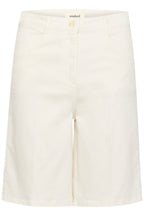 Shortsit Selino luonnonvalkoinen-Shortsit/Trikoot-Soaked in Luxury-Lahja ja sisustus Pussukka Katariina Home Oy