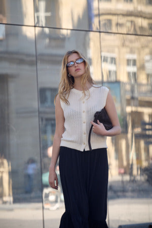 Neuleliivi Susanna luonnonvalkoinen-Neuleet/Neuletakit-Soaked in Luxury-Lahja ja sisustus Pussukka Katariina Home Oy