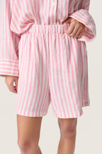 Shortsit Beliro pinkki/valkoraidallinen-Shortsit/Trikoot-Soaked in Luxury-Lahja ja sisustus Pussukka Katariina Home Oy