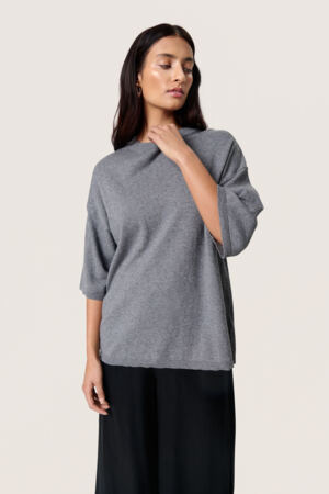 Neule Sanja harmaa-Neuleet/Neuletakit-Soaked in Luxury-Lahja ja sisustus Pussukka Katariina Home Oy