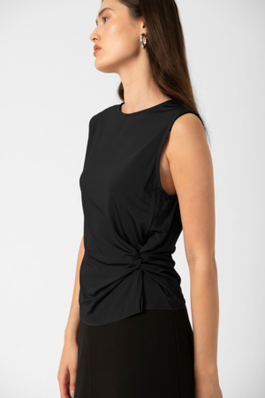 Toppi Clara musta-T-Paidat-Soaked in Luxury-Lahja ja sisustus Pussukka Katariina Home Oy