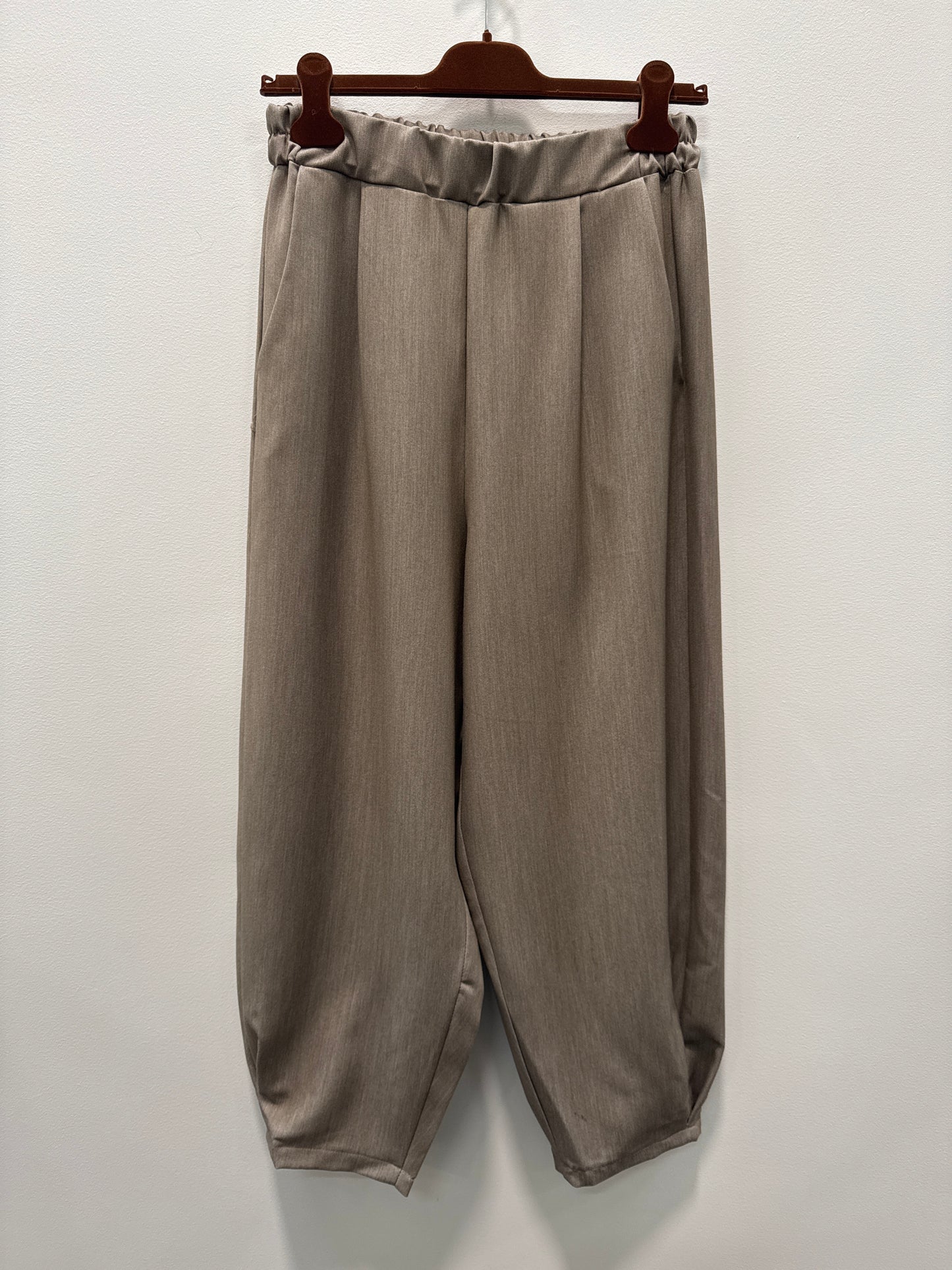 Housut Fienna eri värejä-Housut/Farkut-Marta du Chateau-Lahja ja sisustus Pussukka Katariina Home Oy