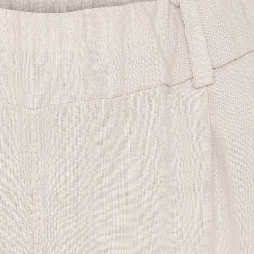 Shortsit Jessica eri värejä-Shortsit/Trikoot-Marta du Chateau-Lahja ja sisustus Pussukka Katariina Home Oy