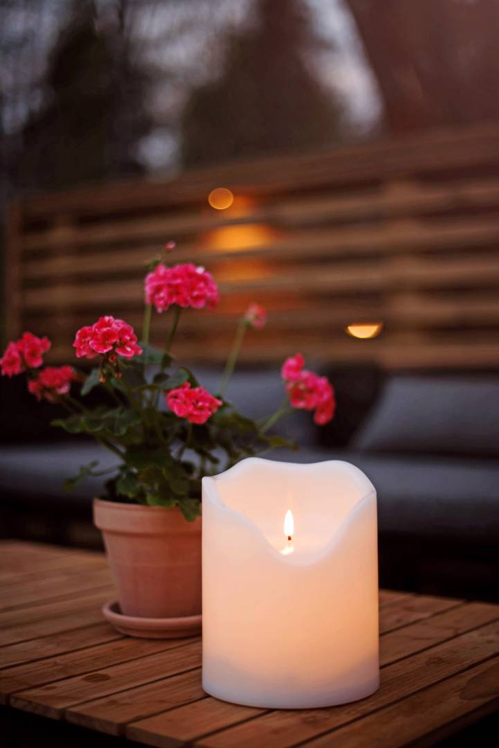 Led-Kynttilä Flamme Grand valkoinen-Kynttilät-Star Trading-Lahja ja sisustus Pussukka Katariina Home Oy