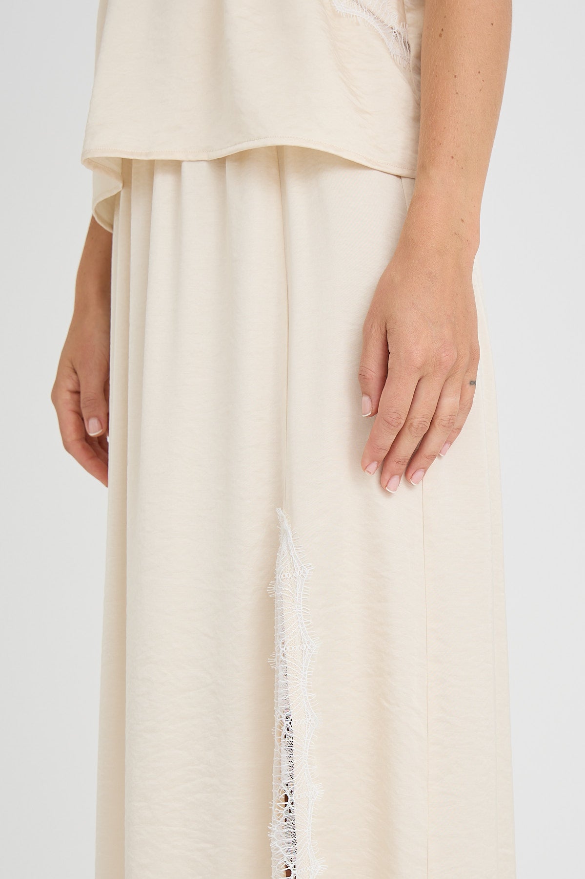 Hame Zoe vaalea keltainen Aview-Mekot/Hameet-Aview-Lahja ja sisustus Pussukka Katariina Home Oy