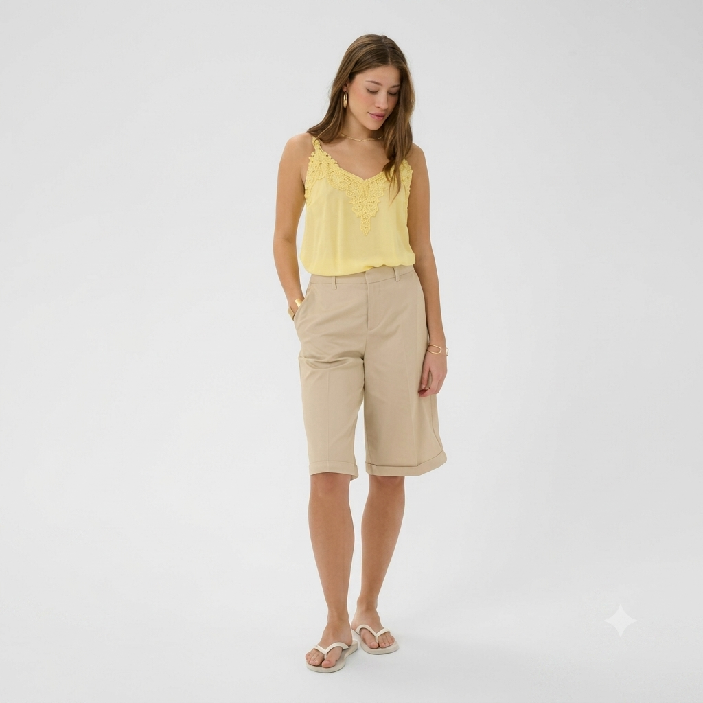 Bermudashortsit Gia beige Cream