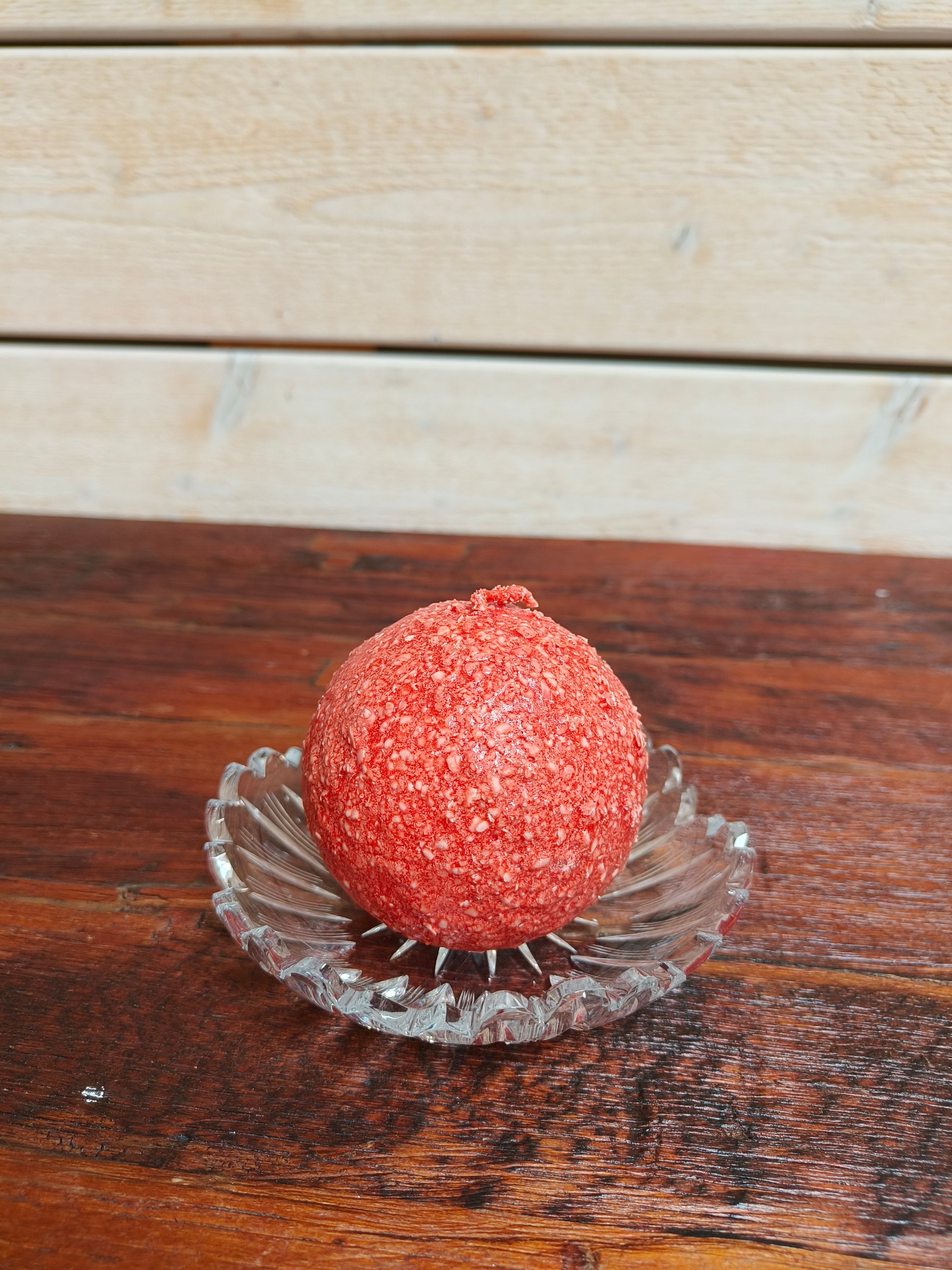 Pallokynttilä röpö useita värejä-Kynttilät-Liekkimeri-Lahja ja sisustus Pussukka