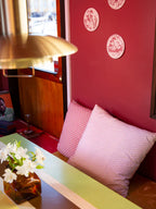 Tyynynpäällinen Maison roosa/valkoinen-Tyynynpäällinen-Vanilla Fly-Lahja ja sisustus Pussukka Katariina Home Oy