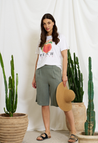 Shortsit Jessica eri värejä-Shortsit/Trikoot-Marta du Chateau-Lahja ja sisustus Pussukka Katariina Home Oy