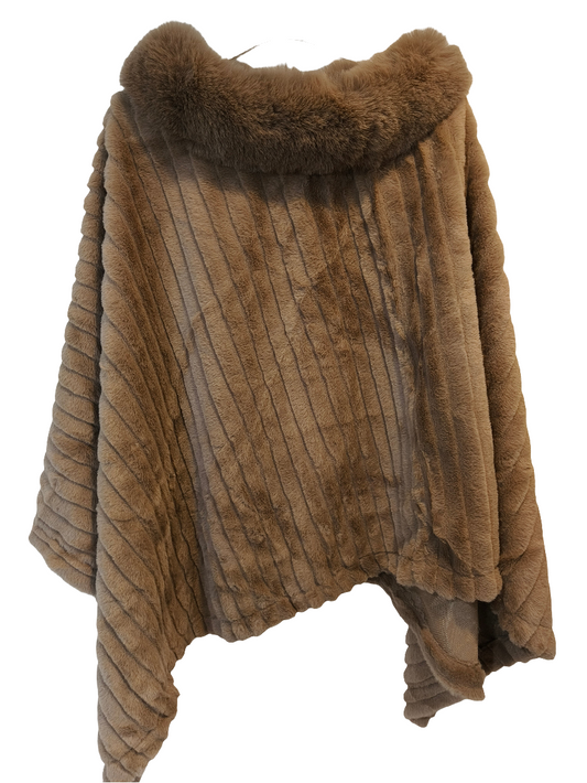 Tekoturkis Poncho beige-Takit/Jakut-Marc Lauge-Lahja ja sisustus Pussukka Katariina Home Oy