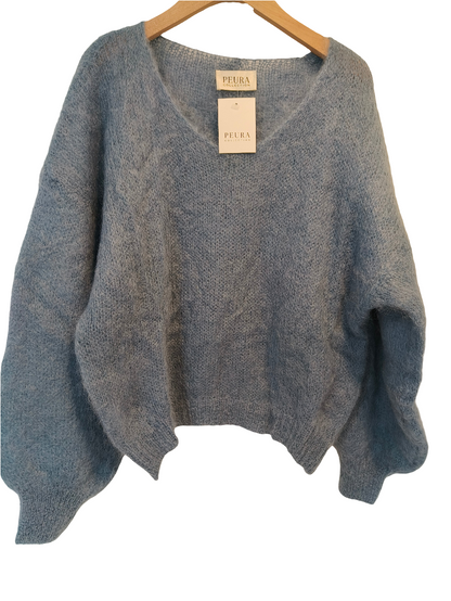 Mohairneule V-pääntie eri värejä-Neuleet/Neuletakit-Peura Collection-Lahja ja sisustus Pussukka Katariina Home Oy