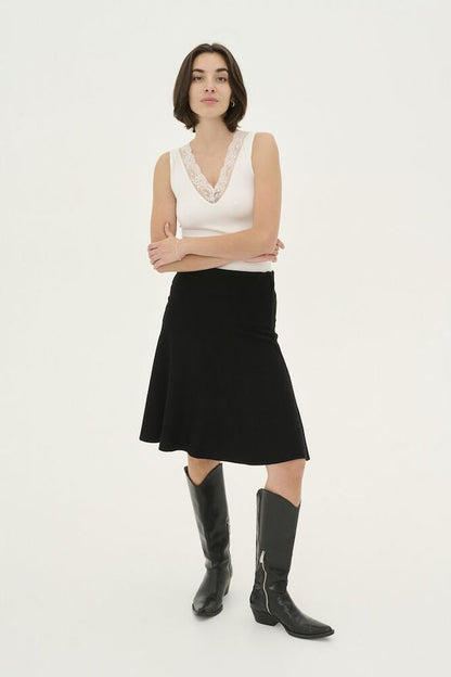 Neulehame Annemari eri värejä-Mekot/Hameet-Culture-Lahja ja sisustus Pussukka Katariina Home Oy