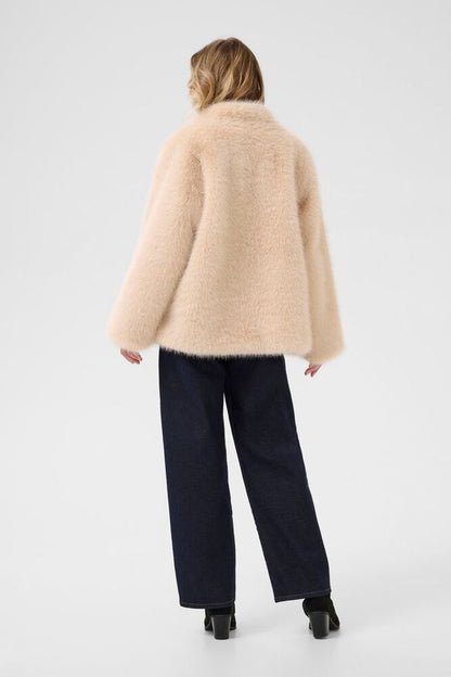 Tekoturkis Frimia beige-Takit/Jakut-Cream Clothing-Lahja ja sisustus Pussukka Katariina Home Oy