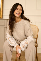 Poncho Manuela beige-Neuleet/Neuletakit-Cream Clothing-Lahja ja sisustus Pussukka Katariina Home Oy