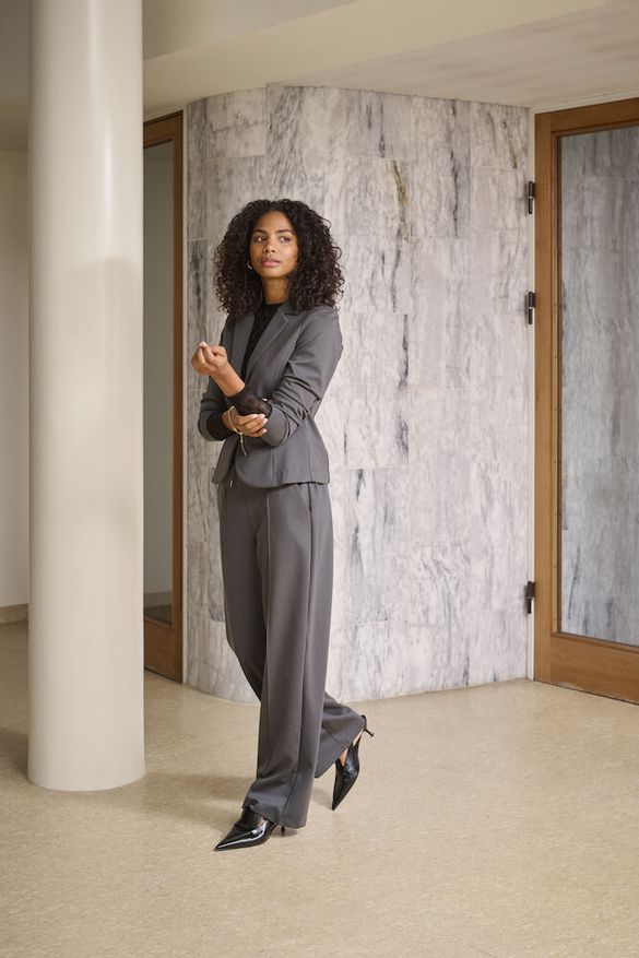 Housut Jenny vaaleanharmaa-Housut/Farkut-Kaffe-Lahja ja sisustus Pussukka Katariina Home Oy