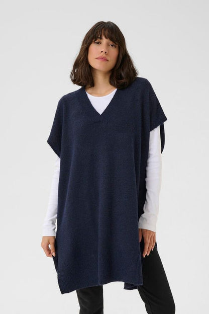 Poncho Anetta tummansininen-Neuleet/Neuletakit-Kaffe-Lahja ja sisustus Pussukka Katariina Home Oy