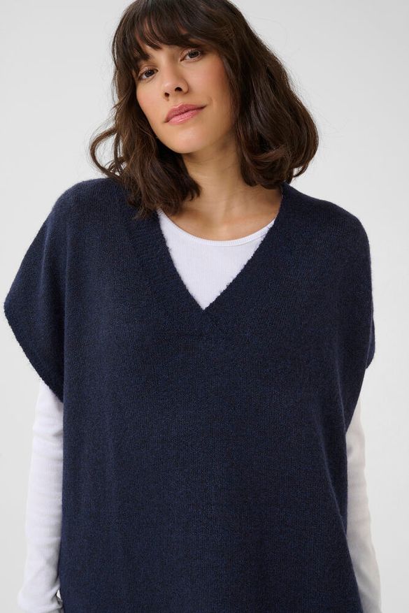 Poncho Anetta tummansininen-Neuleet/Neuletakit-Kaffe-Lahja ja sisustus Pussukka Katariina Home Oy