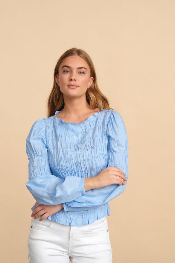 Pusero Henva vaaleansininen-Puserot-Cream Clothing-Lahja ja sisustus Pussukka Katariina Home Oy