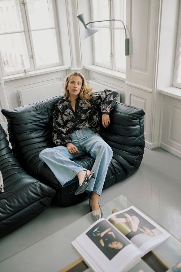 Farkut Brook vaaleansininen Kaffe-Housut/Farkut-Kaffe-Lahja ja sisustus Pussukka Katariina Home Oy