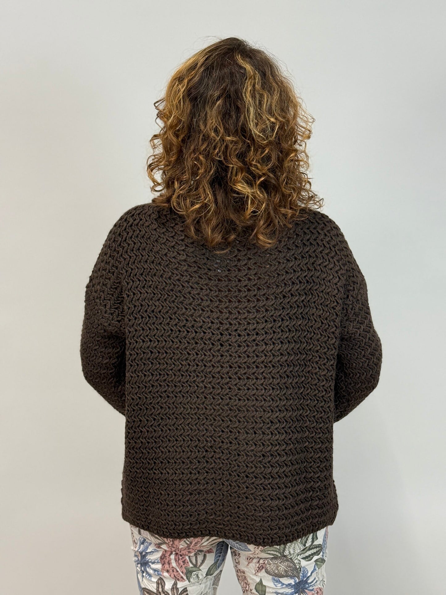 Neulepusero Inka tummanruskea-Neuleet/Neuletakit-Mix By Heart-Lahja ja sisustus Pussukka Katariina Home Oy