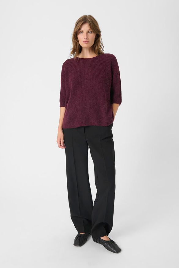 Neule Tuesday viininpunainen-Neuleet/Neuletakit-Soaked in Luxury-Lahja ja sisustus Pussukka Katariina Home Oy