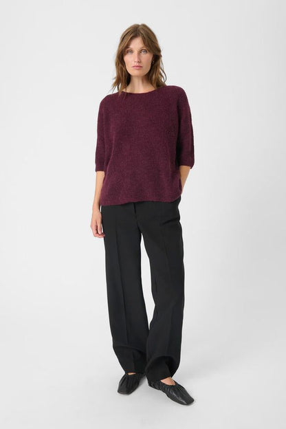 Neule Tuesday viininpunainen-Neuleet/Neuletakit-Soaked in Luxury-Lahja ja sisustus Pussukka Katariina Home Oy