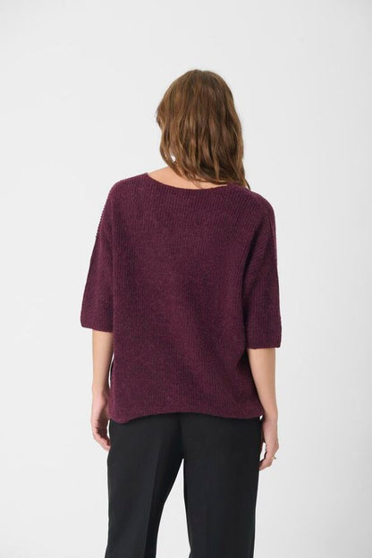 Neule Tuesday viininpunainen-Neuleet/Neuletakit-Soaked in Luxury-Lahja ja sisustus Pussukka Katariina Home Oy