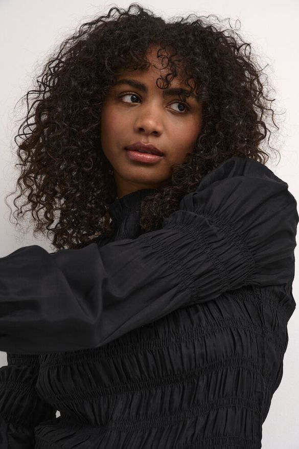 Pusero Henva eri värejä-Puserot-Cream Clothing-Lahja ja sisustus Pussukka Katariina Home Oy