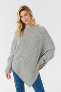 Poncho Holiday vaaleanharmaa-Neuleet/Neuletakit-Cream Clothing-Lahja ja sisustus Pussukka Katariina Home Oy