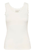 Toppi Omi eri värejä-T-Paidat-Kaffe-Lahja ja sisustus Pussukka Katariina Home Oy