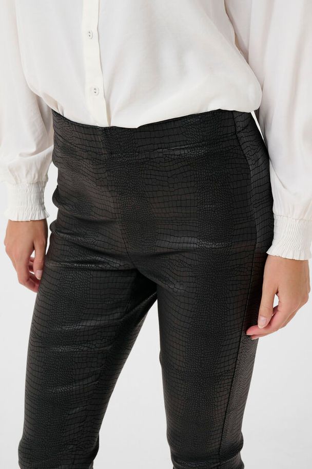 Tekonahka leggins Tabea musta-Shortsit/Trikoot-Cream Clothing-Lahja ja sisustus Pussukka Katariina Home Oy