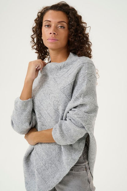 Poncho Holiday vaaleanharmaa-Neuleet/Neuletakit-Cream Clothing-Lahja ja sisustus Pussukka Katariina Home Oy