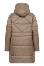 Toppatkki Gaiagro beige-Takit/Jakut-Cream Clothing-Lahja ja sisustus Pussukka Katariina Home Oy