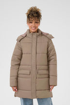 Toppatkki Gaiagro beige-Takit/Jakut-Cream Clothing-Lahja ja sisustus Pussukka Katariina Home Oy