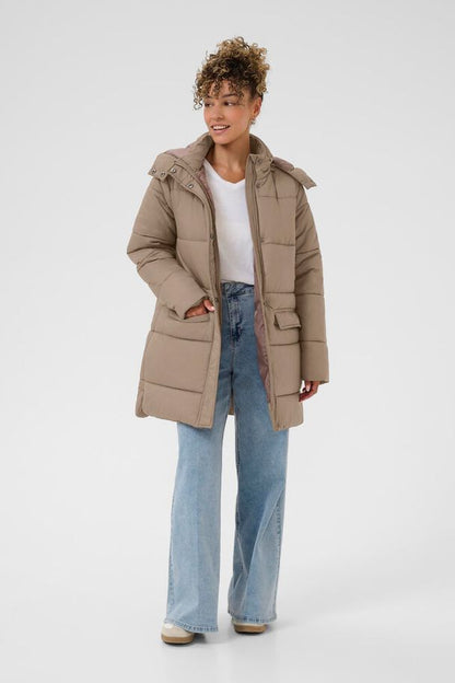 Toppatkki Gaiagro beige-Takit/Jakut-Cream Clothing-Lahja ja sisustus Pussukka Katariina Home Oy