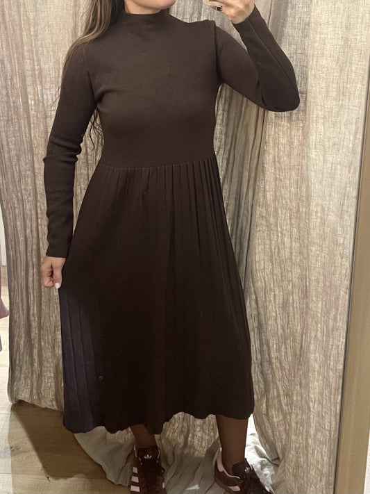 Neulemekko Helene eri värejä-Mekot/Hameet-Peura Collection-Lahja ja sisustus Pussukka Katariina Home Oy