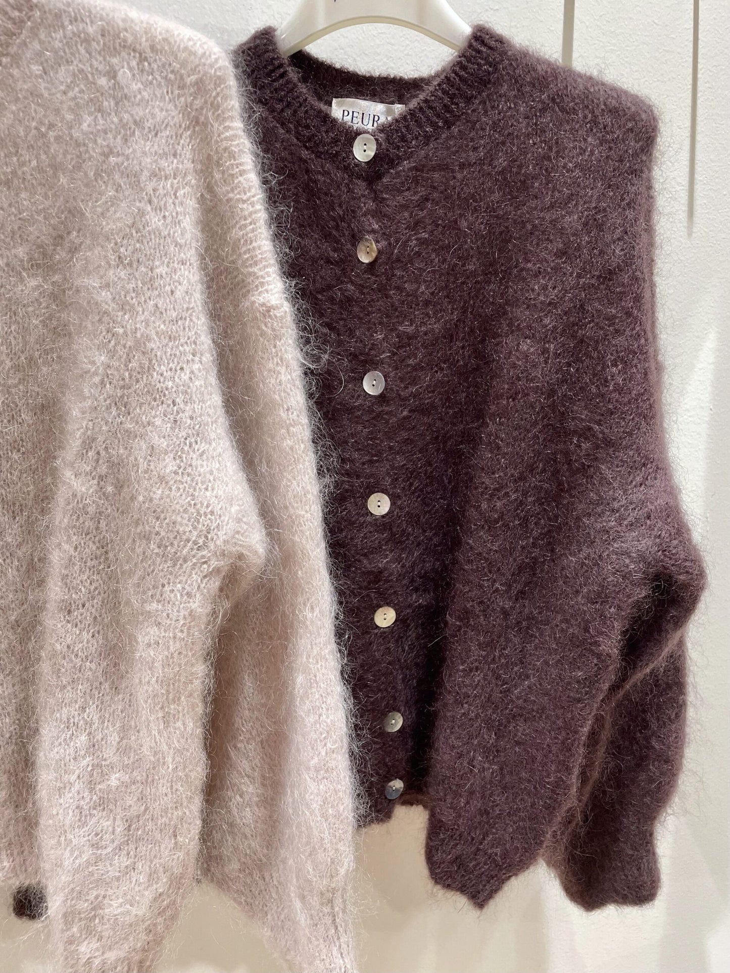 Mohairneuletakki lyhyt eri värejä-Neuleet/Neuletakit-Peura Collection-Lahja ja sisustus Pussukka Katariina Home Oy