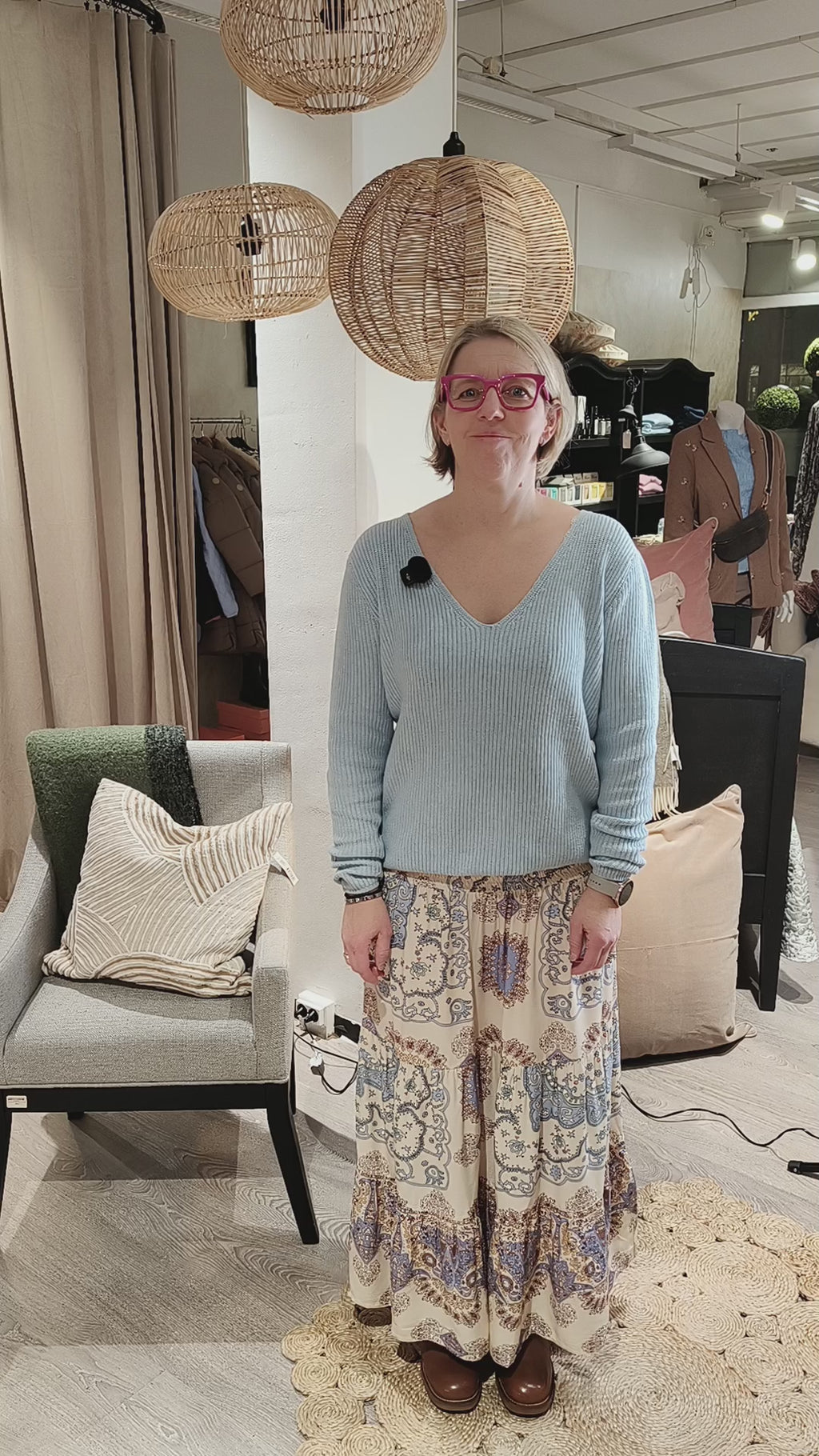 Skirt Paisley light blue