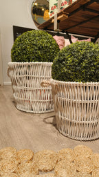 Rottinkikori pyöreä valkoinen eri kokoja-Korit-Katariinahome.fi - tyyliä elämääsi-Lahja ja sisustus Pussukka Katariina Home Oy