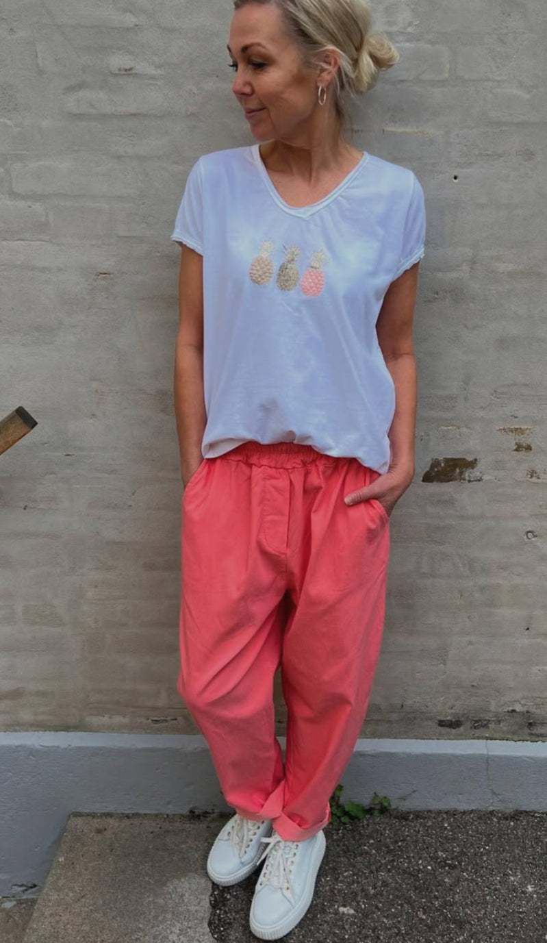 Housut Raffaella koralli-Housut/Farkut-Marta du Chateau-Lahja ja sisustus Pussukka Katariina Home Oy